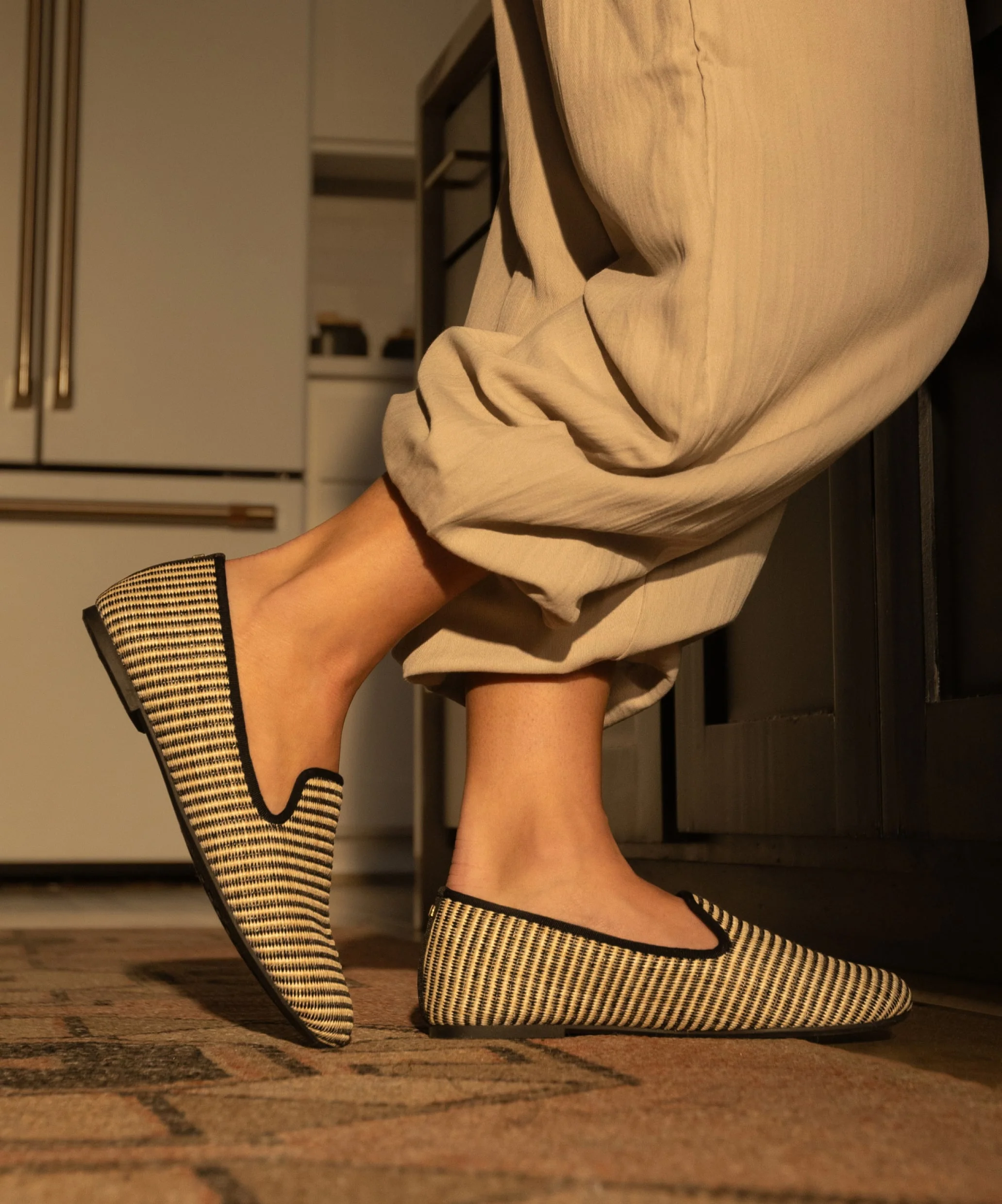 The Starling - Black/Off White Two Tone Raffia - Image 2